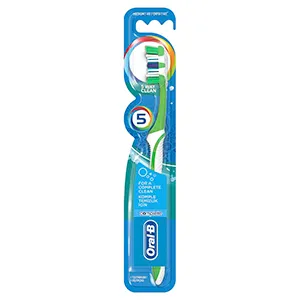 Oral-B Complete 5 Way Clean periuta de dinti manuala, Procter & Gamble Distribution